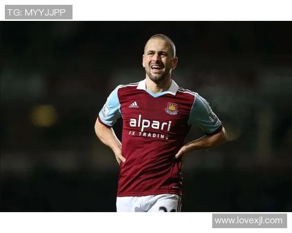 足球明星乔科尔精彩瞬间回顾与个人魅力展现的图片合集