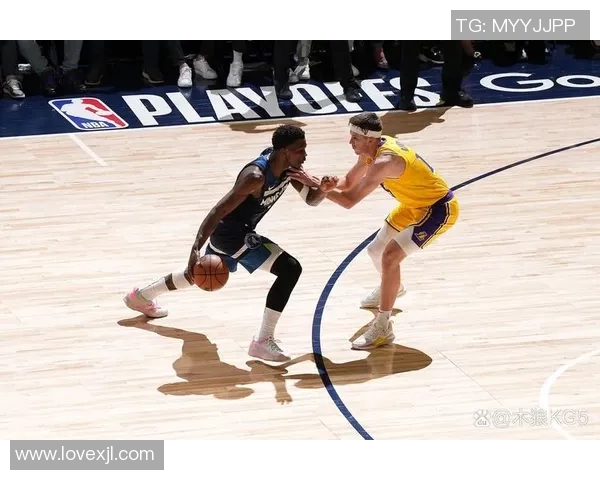 足球明星罚球点位图解析与技巧分享助你提升罚球水平