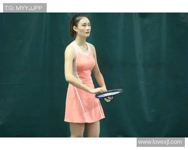 重庆网球队在总决赛积分榜上以76分稳居第一名展现强劲实力