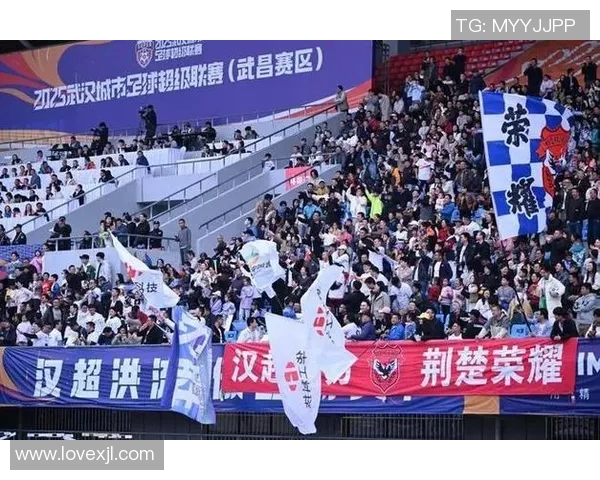 武汉足球队的奋斗史诗:从默默无闻到荣耀巅峰的真实记录